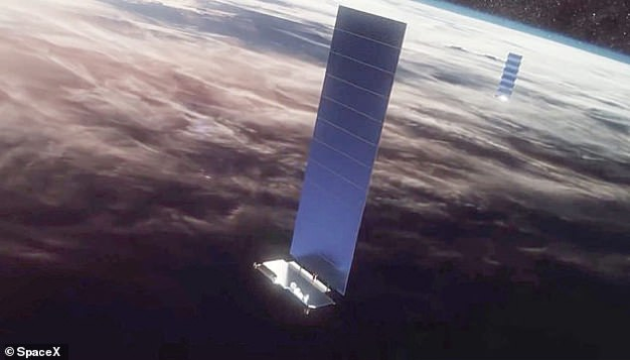 　　2月4日，因为太阳活动产生地磁暴，地球高层大气受热后膨胀导致高层大气密度增加，这批星链卫星在210公里轨道受到的大气阻力剧增，比地磁暴之前阻力增加了50%，这批49颗卫星最终有40颗因未能退出安全模式并启动氪离子推进器。根据SpaceX公布的消息，这批49颗星链卫星仅有9颗工作正常，其余40颗已经或者即将再入大气层。