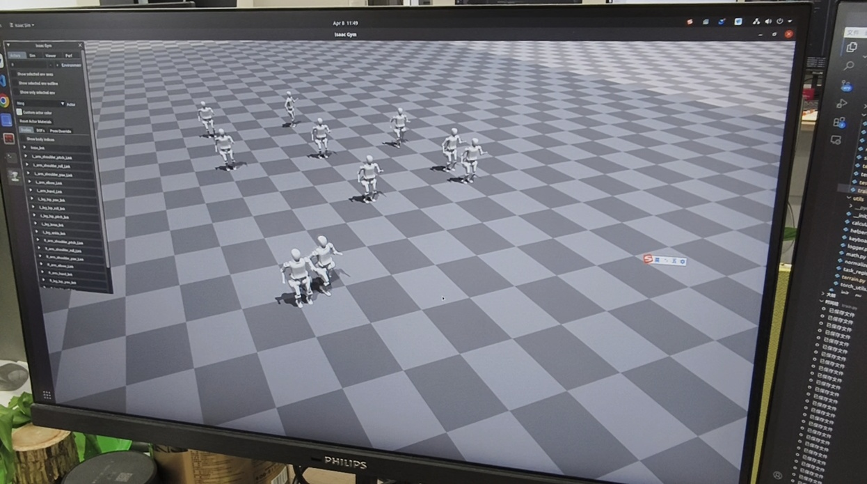 松延动力工程师在仿真环境中训练模型周悦/摄